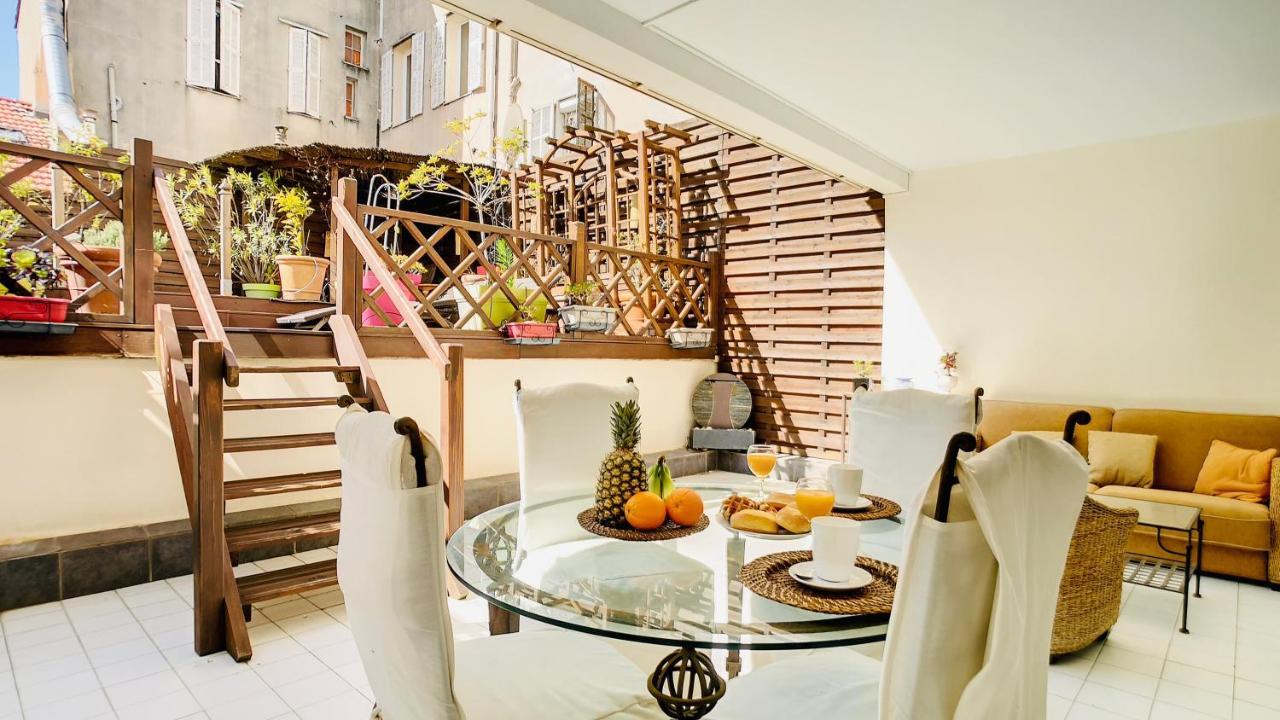 : Superbe Terrasse Rue D'antibes