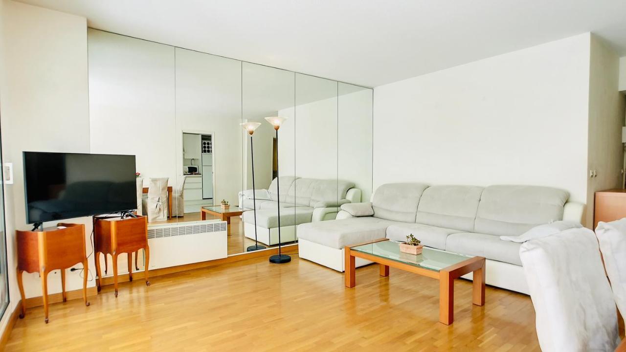 Appartement : Superbe Terrasse Rue D'antibes
